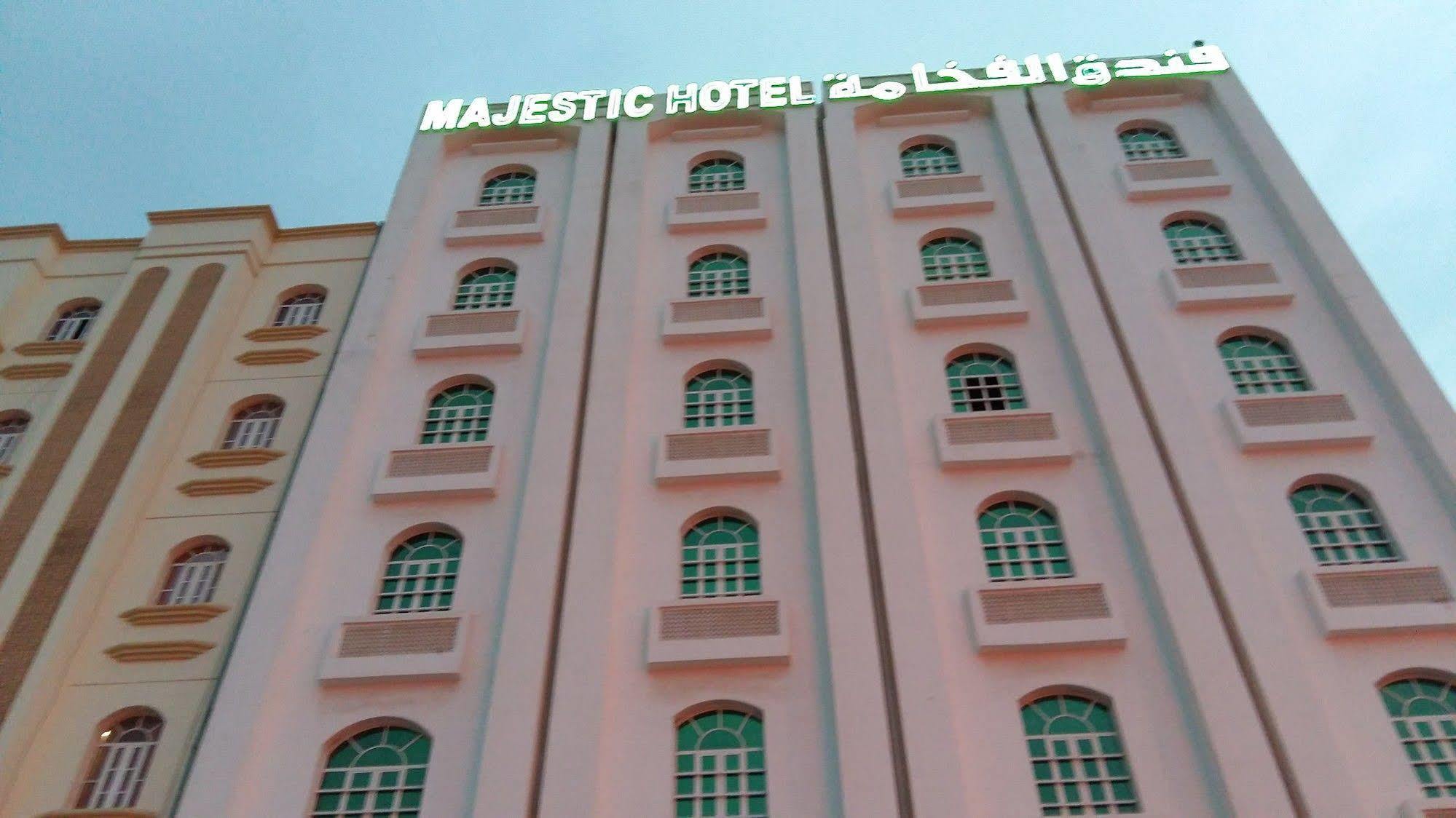 Majestic Hotel Wādī Kabīr Exteriér fotografie