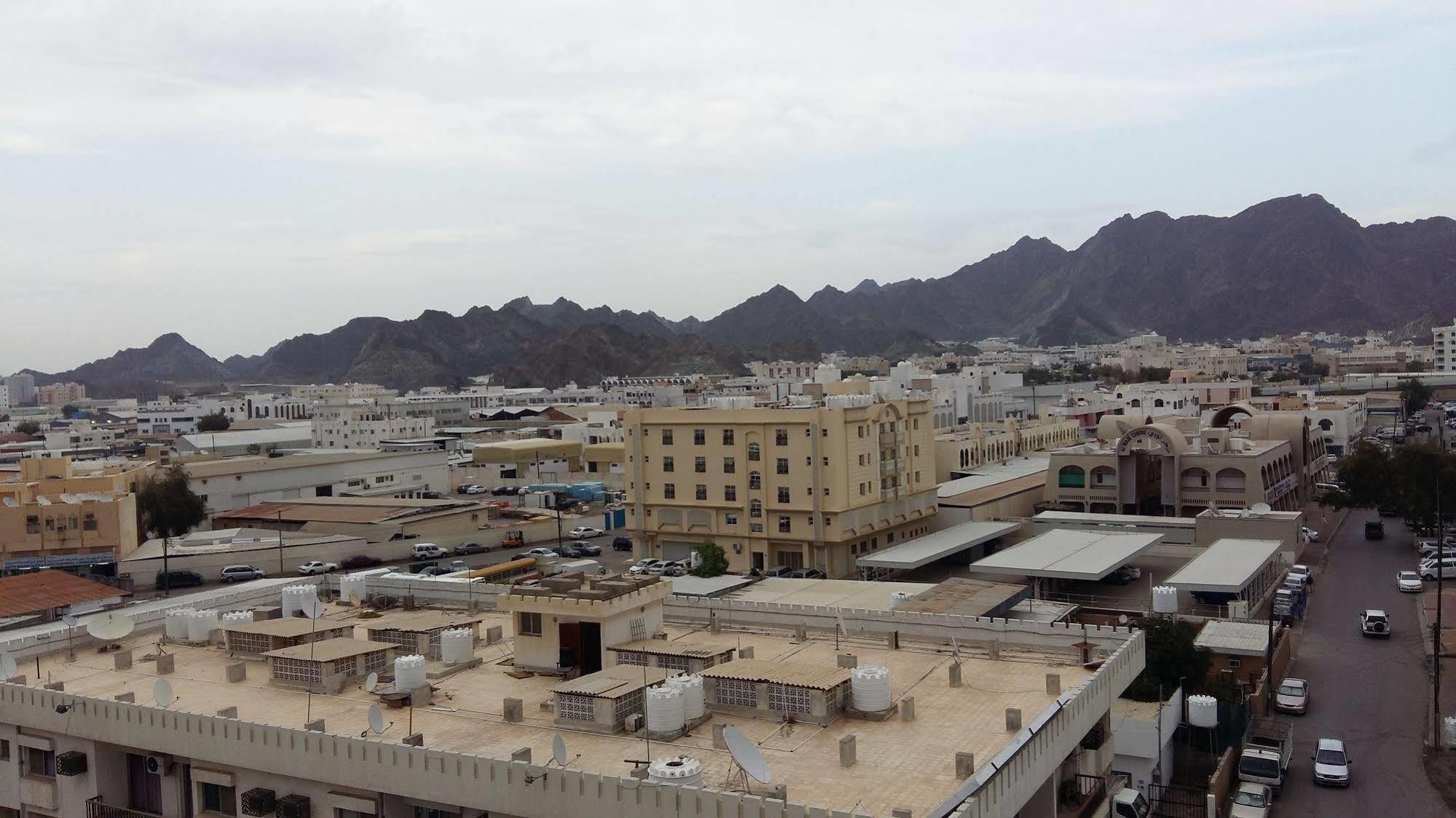Majestic Hotel Wādī Kabīr Exteriér fotografie